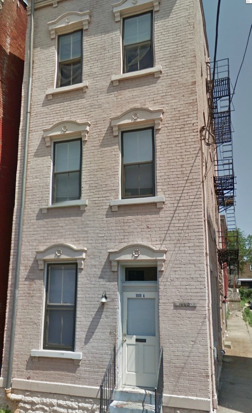 Building Photo - 1008 York St