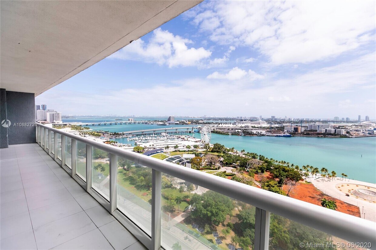 Primary Photo - 50 Biscayne Blvd