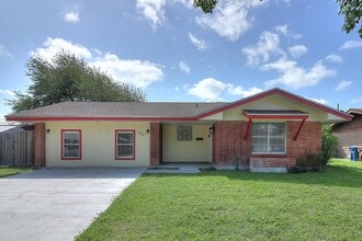 Building Photo - 1106 Bradshaw Dr