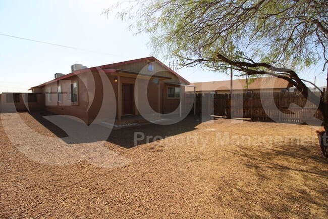 Foto del edificio - 4222 S 13th St