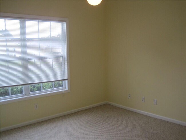 Foto del edificio - 145 Dalton Cody Dr