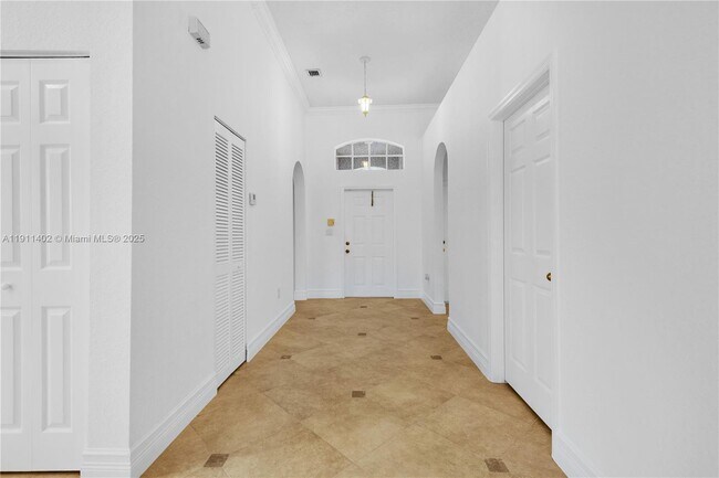 Building Photo - 5334 NW 111th Ct