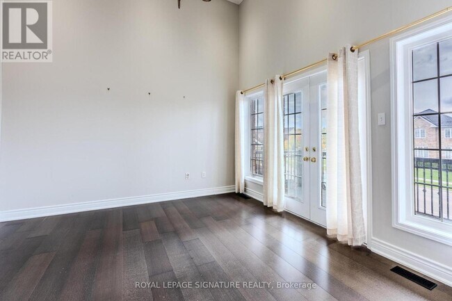 Building Photo - 5865 Whitehorn Ave