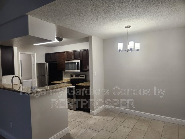 Building Photo - 5600 Devonbriar Way