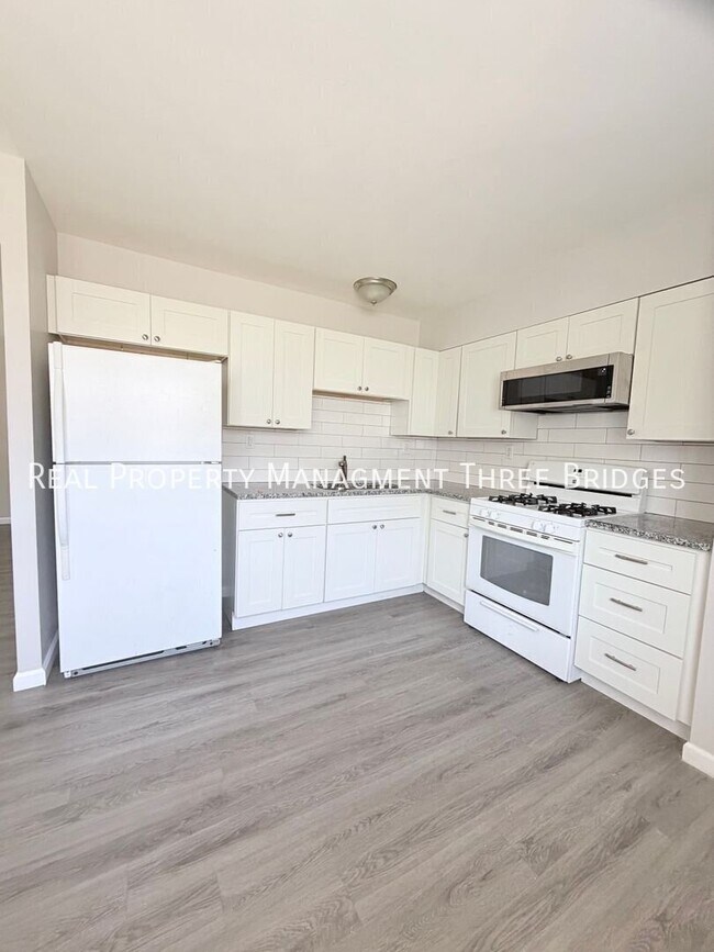 Building Photo - 5247 Ville Anita Ct