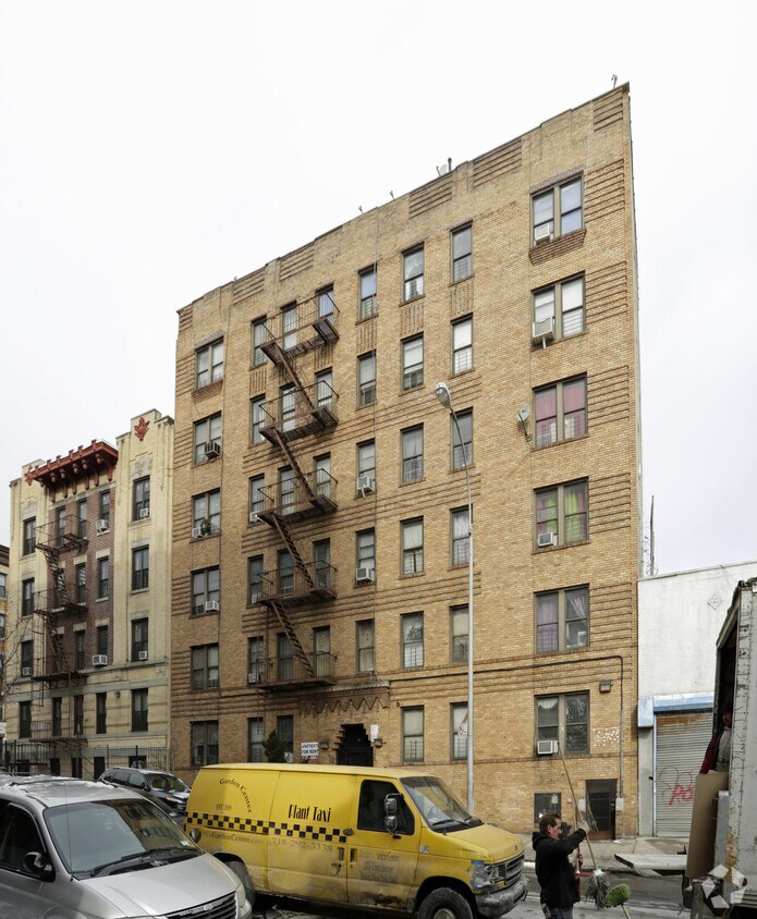 Building Photo - 15 Evelyn Pl