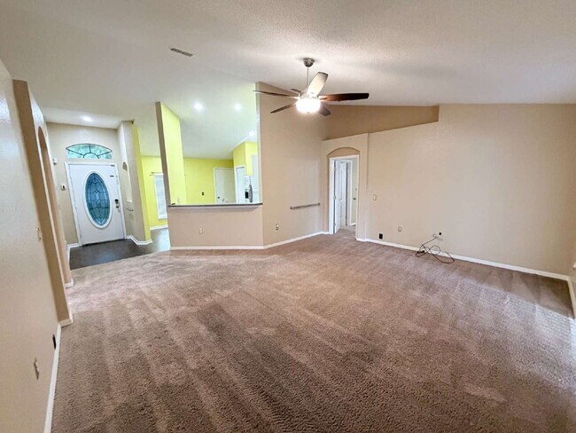Foto del edificio - Charming 3BR/2BA Rental in Hillside Heights – South Lakeland