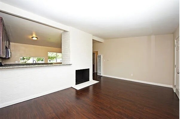 Building Photo - 1016 Agua Tibia Ave