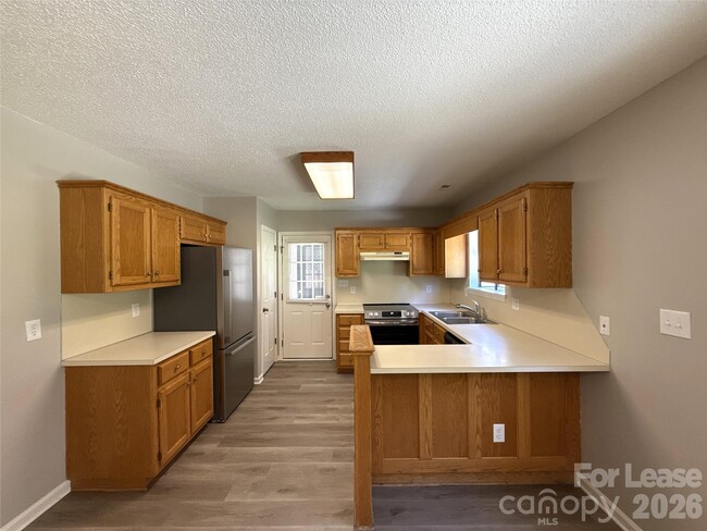 Building Photo - 3211 Karen Ln
