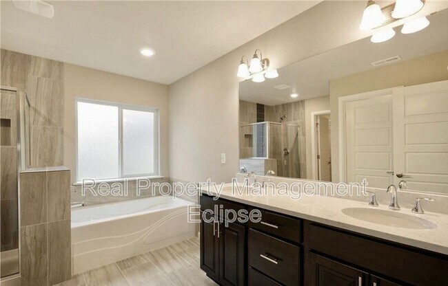 Foto del edificio - 3467 80th Ave NE
