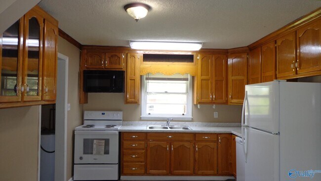 Foto del edificio - 3102 Greenhill Dr NW