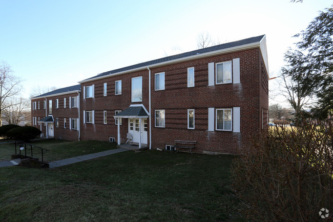 Building Photo - Linden Apartments