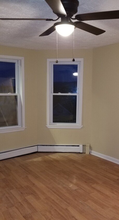 Foto principal - 150 S Sumner Ave