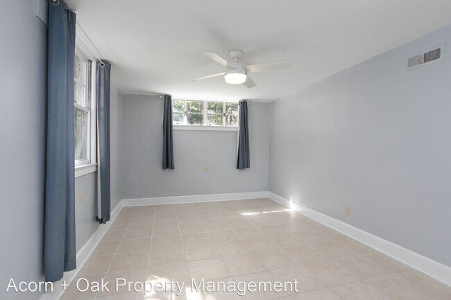 Building Photo - 3 br, 2 bath House - 2600 Chapel Hill Rd