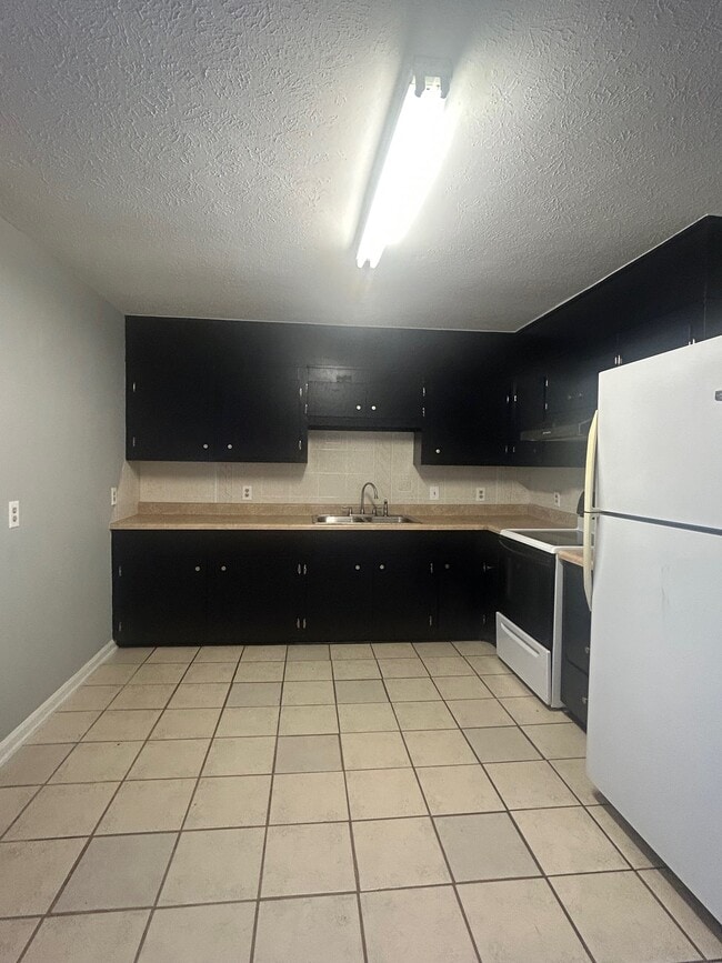 Photo - 3005 Sawyer St House