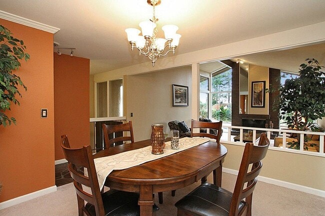 Photo - 4bd/2.5ba Bellevue Home