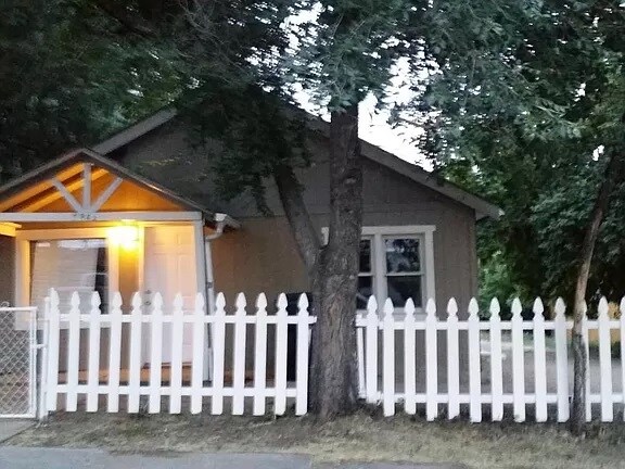 Foto principal - 4982 Leaf Ct