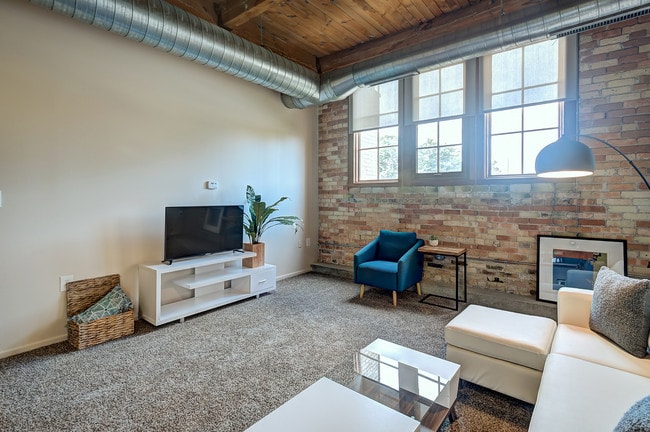 Grandes ventanas - Amazon Apartments