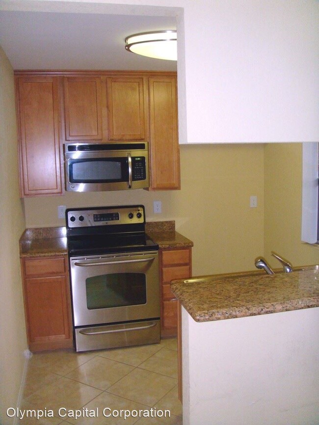 1 br, 1 bath House - 1345 Cabrillo Park Dr... photo'