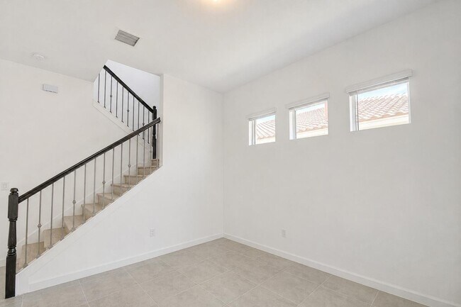 Foto del edificio - 1000 Sterling Pine Pl