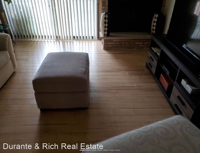 Building Photo - 2 br, 2 bath House - 14526 Linder Court Un...