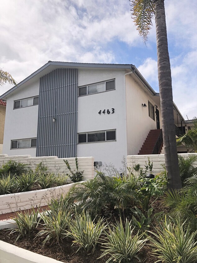 4463 Mentone Street - 4463 Mentone St