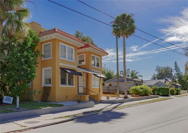 Foto del edificio - 1107 N Osceola Ave