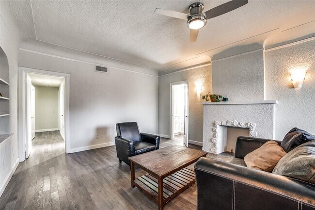 Building Photo - 6130 Worth St