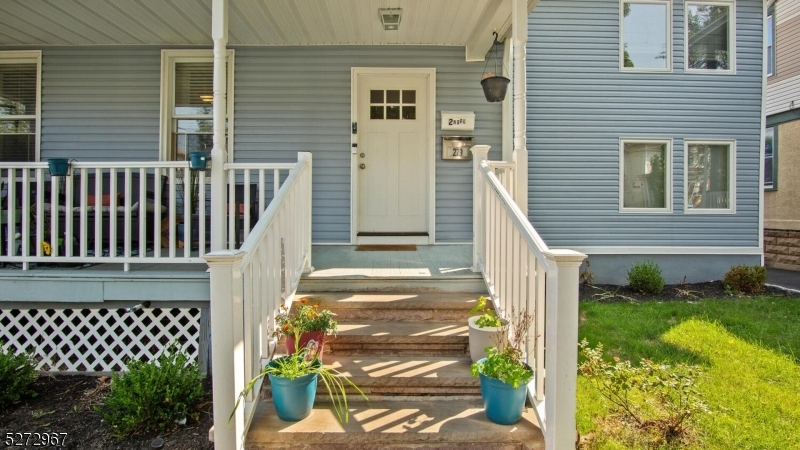 Primary Photo - 279 Franklin St