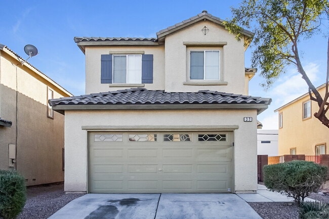 Building Photo - 37 Rosa Rosales Ct