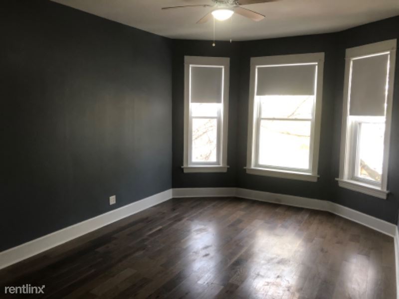 Foto principal - 1656 N Keeler Ave