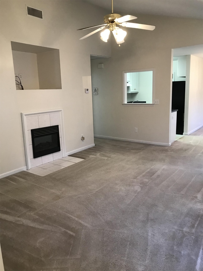 Building Photo - 2742 Garden Brook Ct