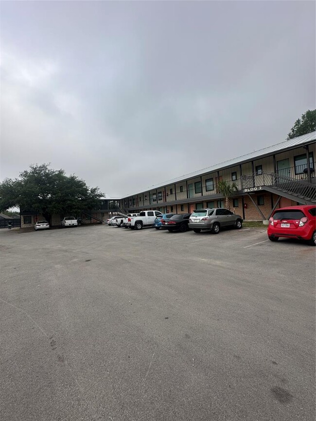 Foto del edificio - 9133 Northgate Blvd