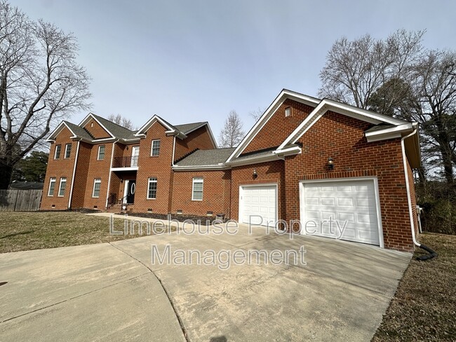 Building Photo - 3121 Deans Ct