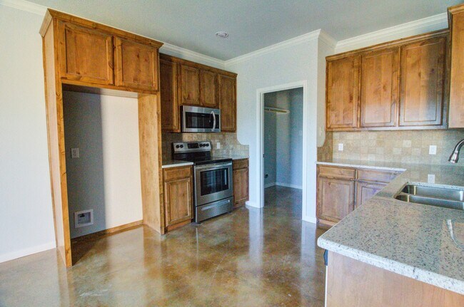 Foto del edificio - China Spring 4-Bedroom