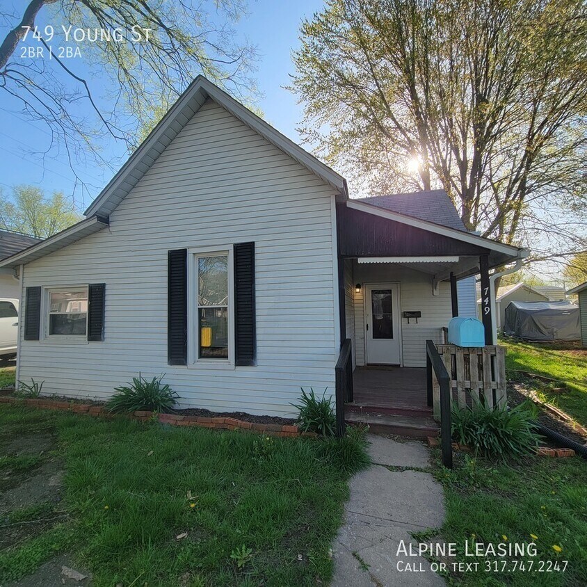 Primary Photo - Franklin 2BR/2BATH House w/Central Air!