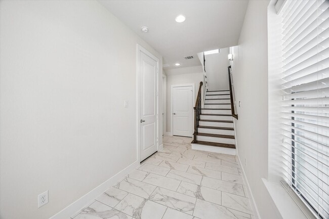 Foto del edificio - 1029 Green Kensington Dr