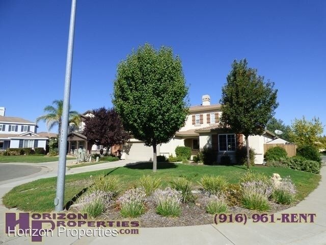 Building Photo - 700 Vogt Pl