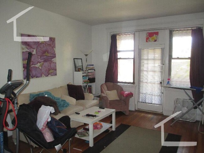 Photo - 2bed1bath in Brighton is available in 9/1 House