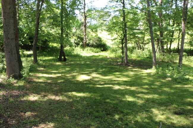 Building Photo - 7204 Woods Edge Ct