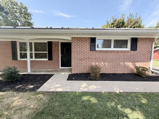 Foto del edificio - 10087 Red Maple Ln