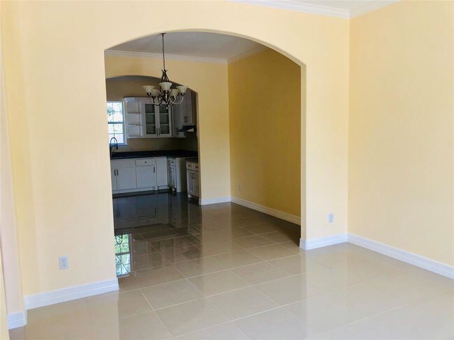 Foto del edificio - 6820 Winfield Rd