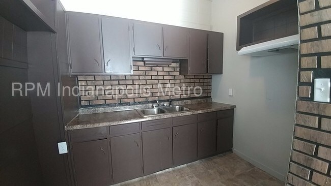 Foto del edificio - 3718 Caroline Ave