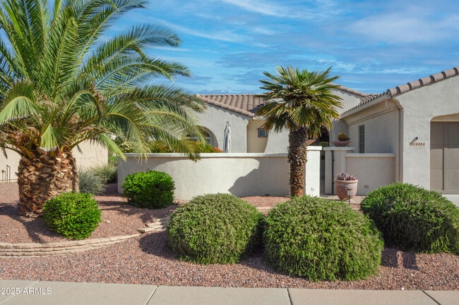 Building Photo - 13436 W La Vina Dr
