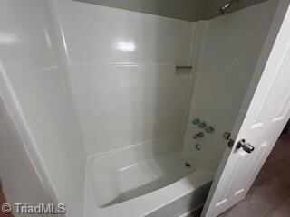 Building Photo - 1963 Lakeview Rd