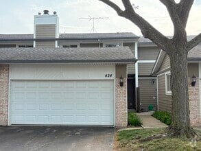 Building Photo - 424 Mallard Dr