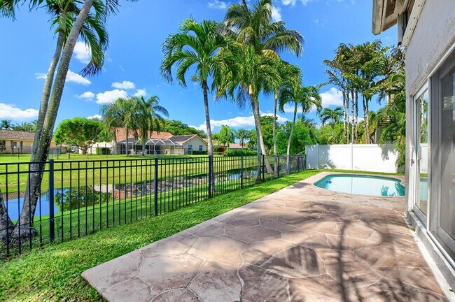 Foto del edificio - 6311 NW 58th Way