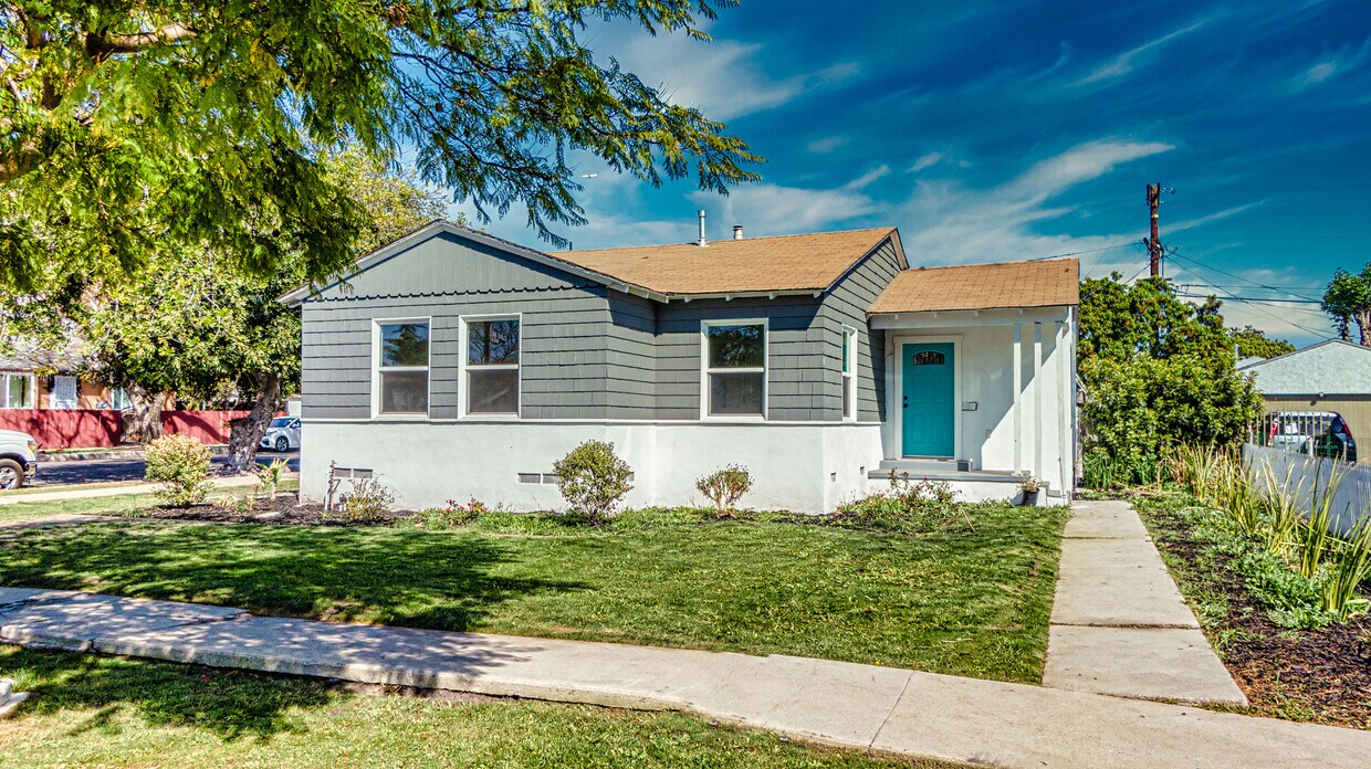 Primary Photo - 1101 E 115th St