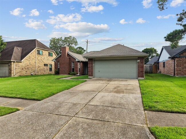 Foto del edificio - 15834 Constitution Ln