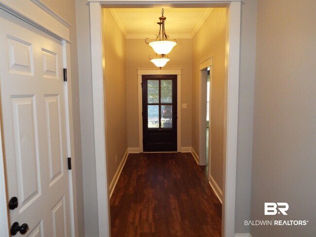 Foto del edificio - 8813 Asphodel Ln